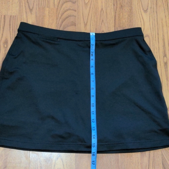 Adidas Climacool Skort 6" inseam - Picture 4 of 9